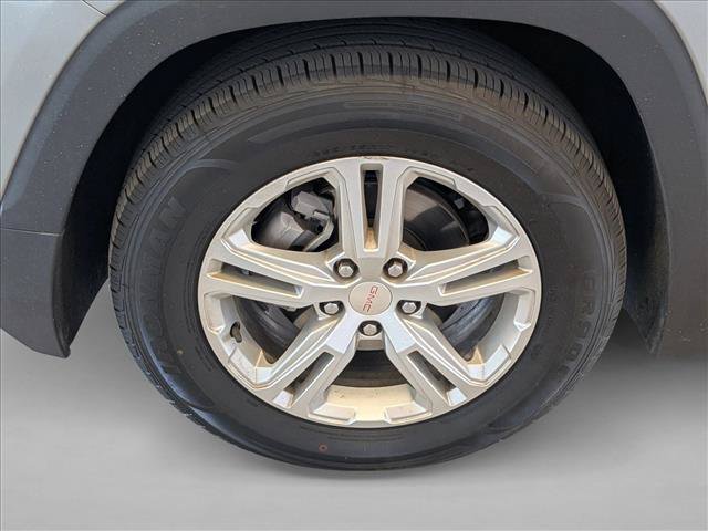 Used 2024 GMC Terrain SLE FWD image 29