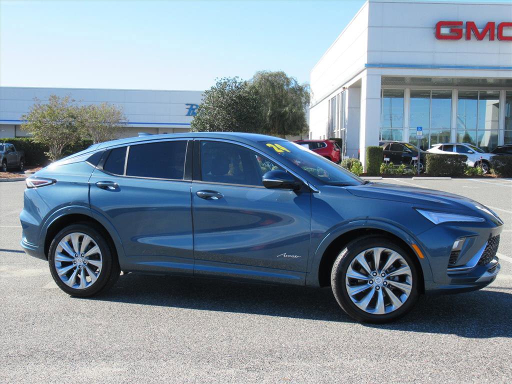 Used 2024 Buick Envista Avenir image 2