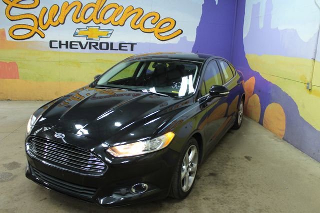 Used 2014 Ford Fusion SE w/ Equipment Group 201A image 4