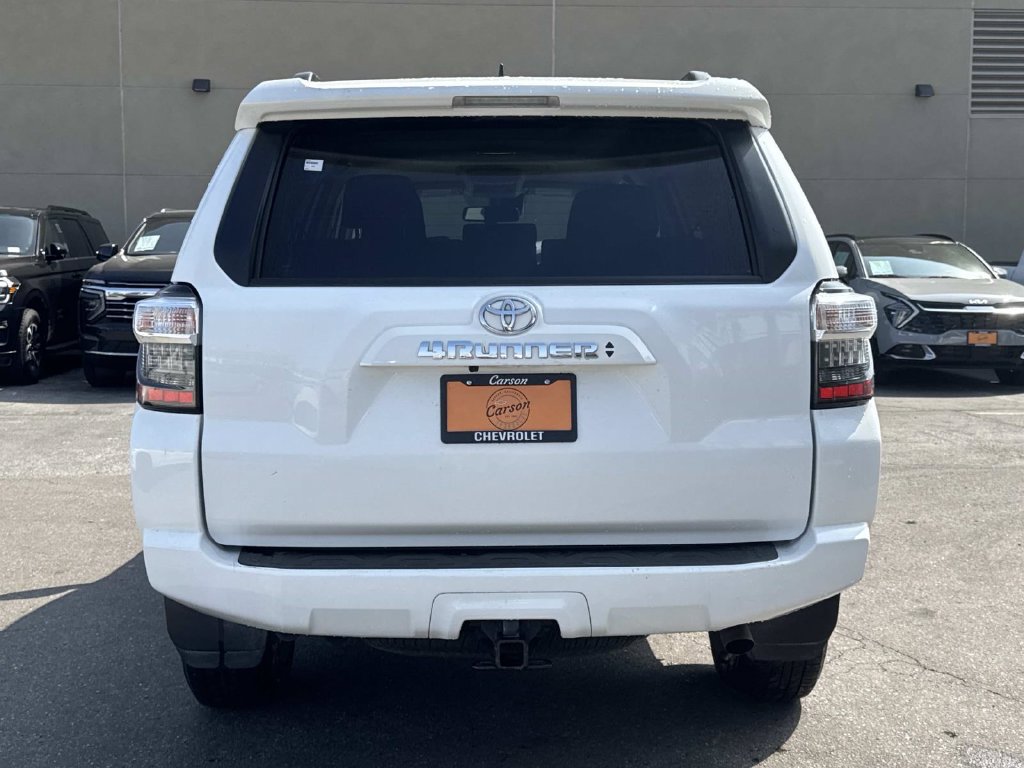 Used 2024 Toyota 4Runner SR5 AWD/4WD image 4