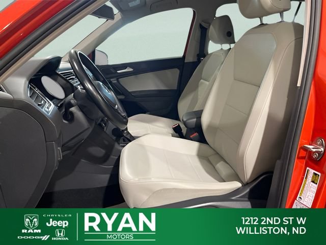Used 2019 Volkswagen Tiguan SE FWD image 29