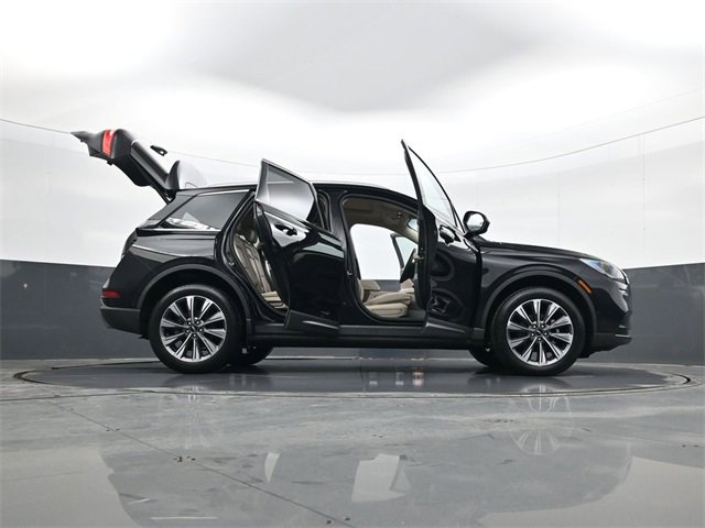 Used 2022 Lincoln Corsair Reserve image 33