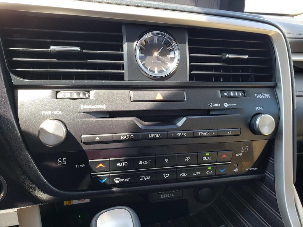 Used 2022 Lexus RX 450h AWD w/ Luxury Package image 28