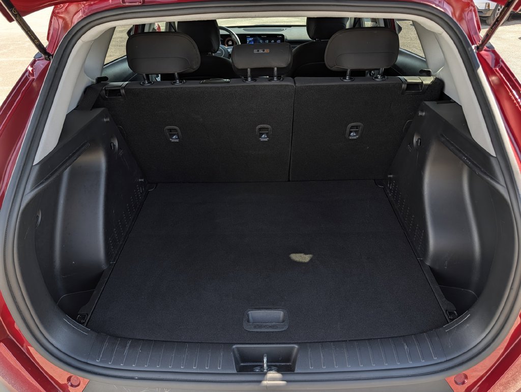 Used 2025 Hyundai Kona SEL FWD image 29