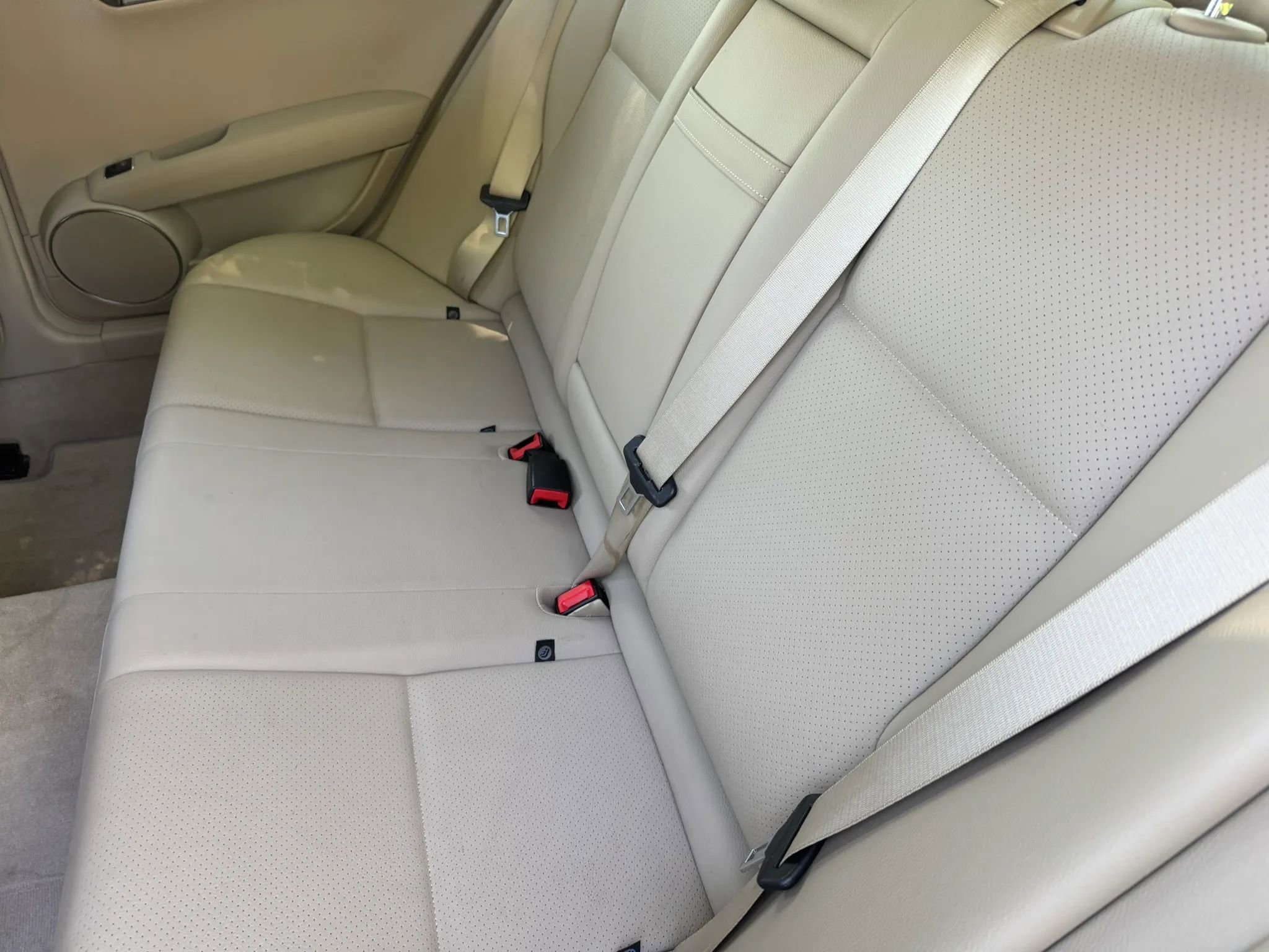 Used 2012 Mercedes-Benz C 250 Sedan image 22