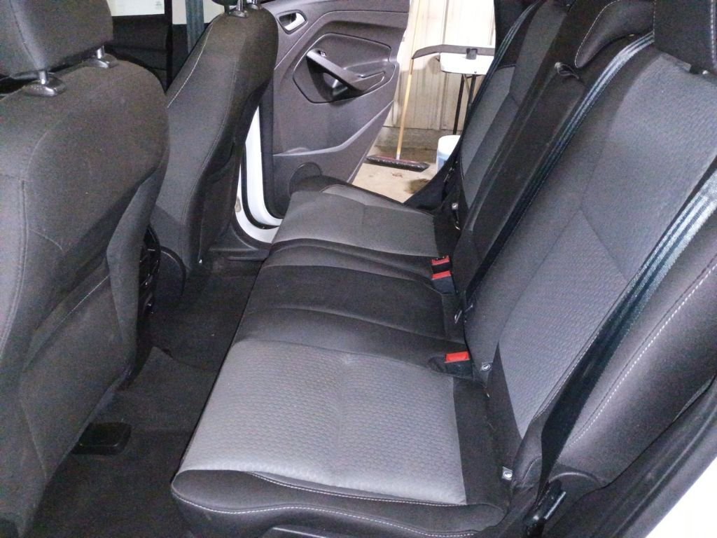 Used 2019 Ford Escape SE image 9