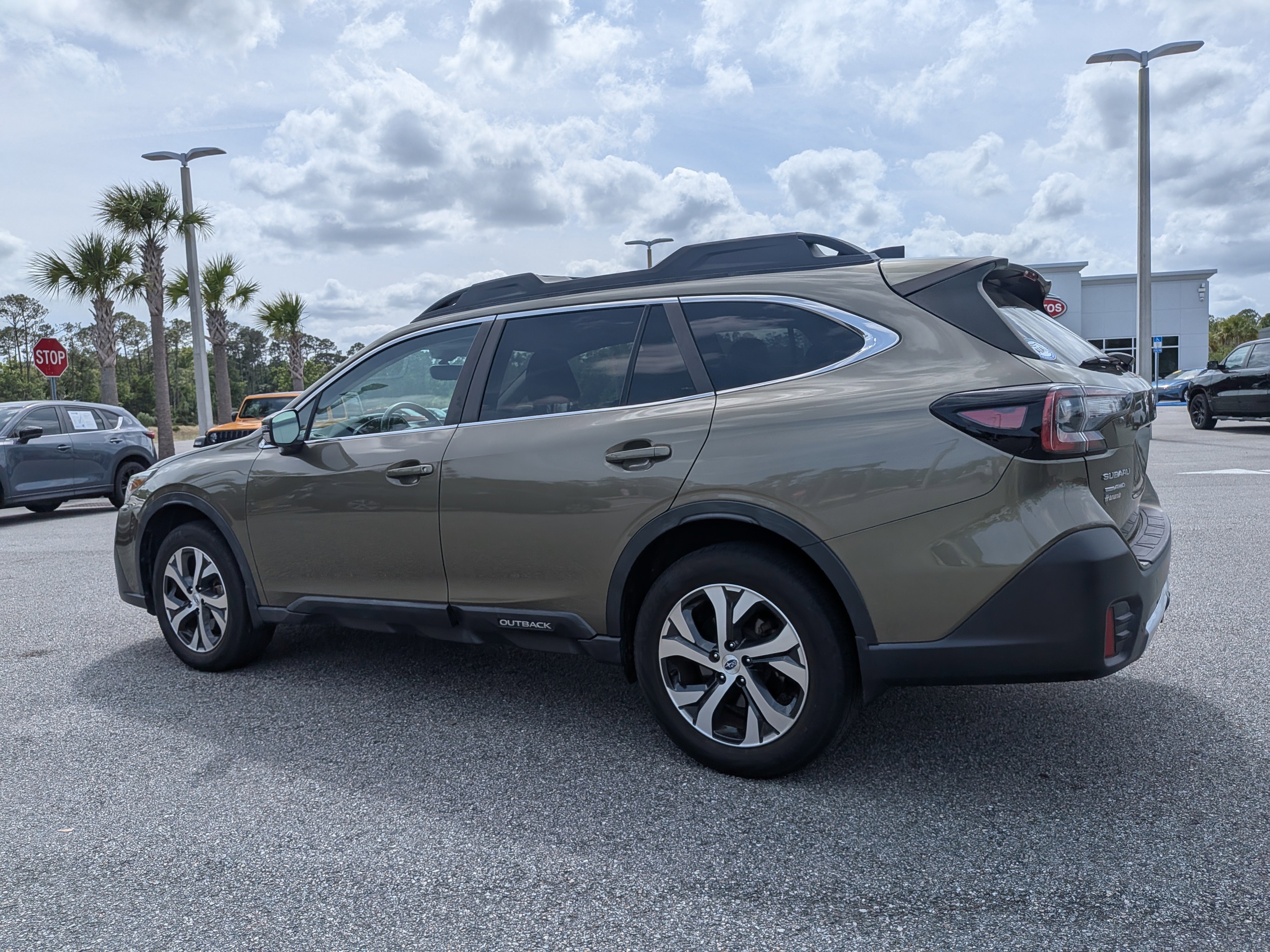 Certified 2021 Subaru Outback Limited XT w/ Popular Package #2 AWD/4WD image 5