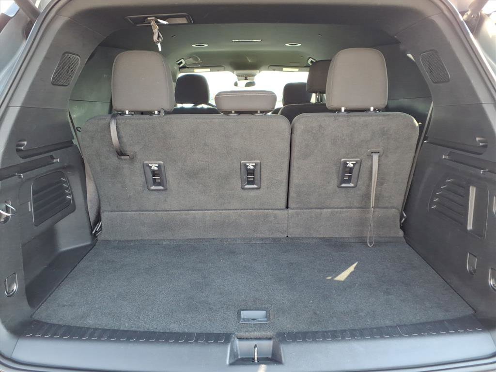 Used 2024 Chevrolet Traverse LT image 28