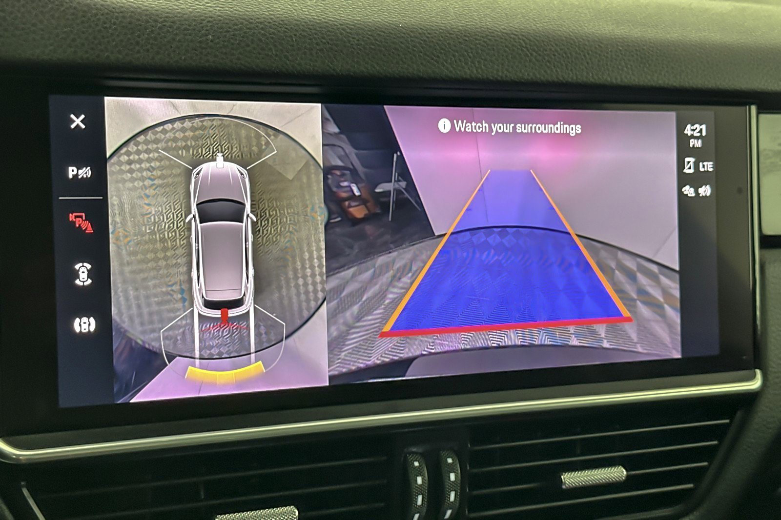 Used 2023 Porsche Cayenne S image 19