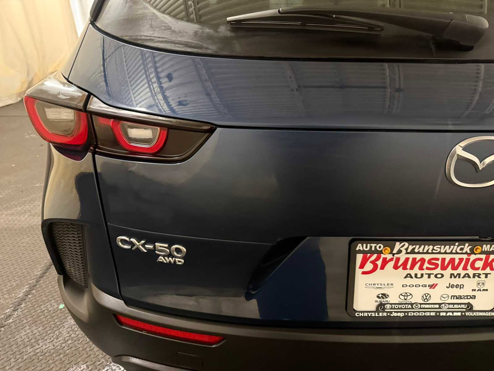 Certified 2025 MAZDA CX-50 AWD 2.5 S w/ Premium Package image 17