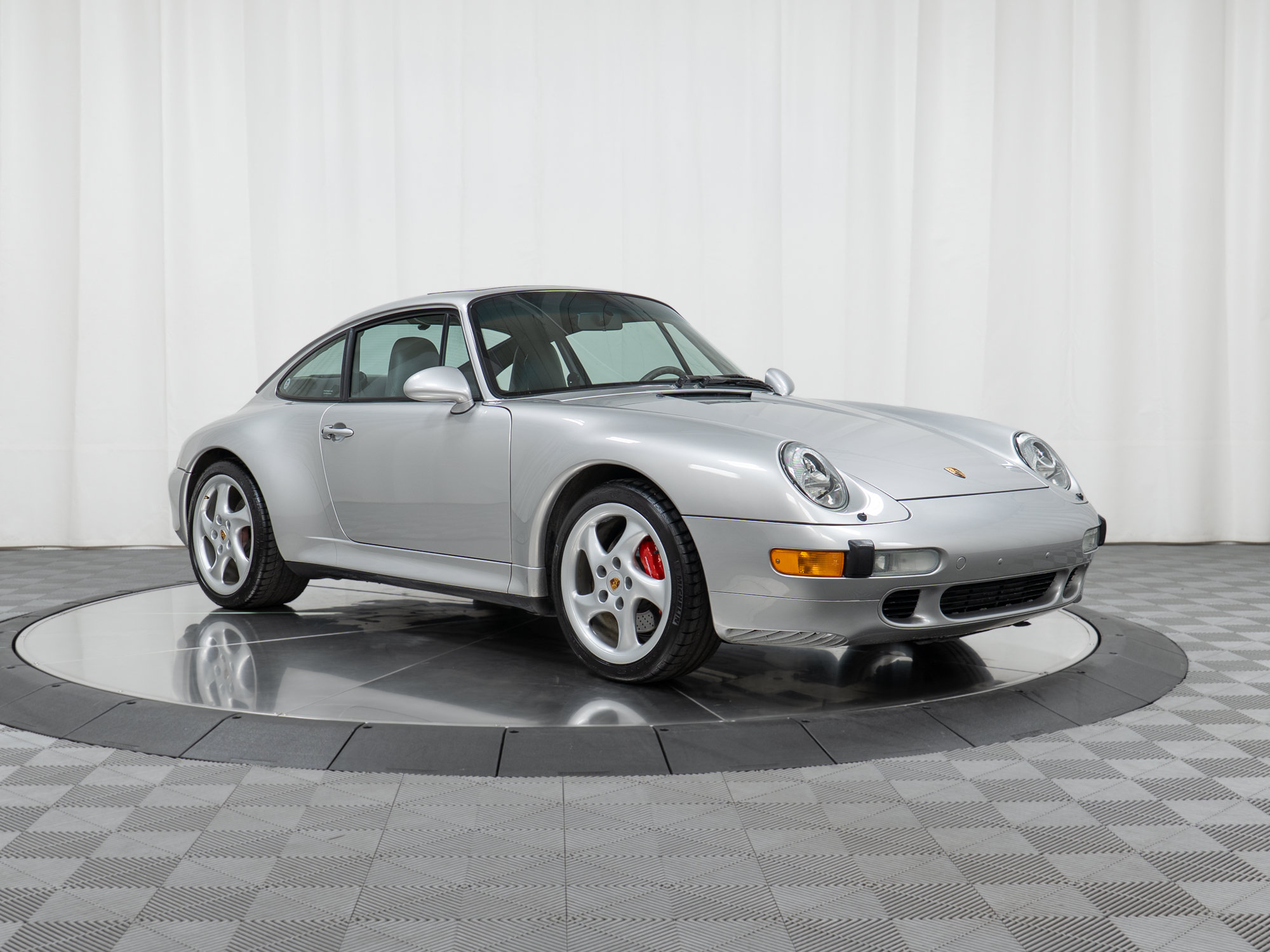 Used 1997 Porsche 911 Carrera 4S AWD/4WD image 9