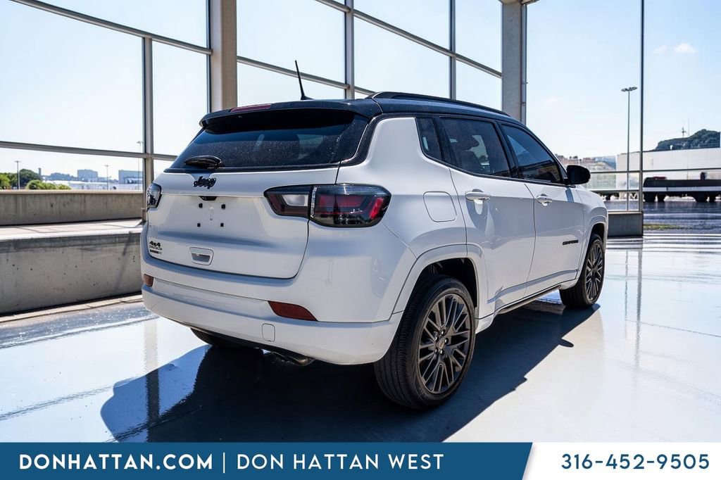 Used 2022 Jeep Compass High Altitude AWD/4WD image 29