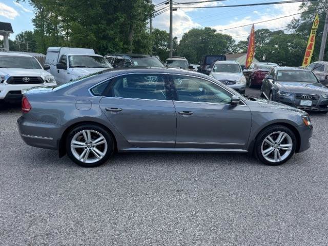 Used 2012 Volkswagen Passat TDI SEL Premium FWD image 6