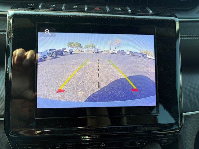 Used 2024 Jeep Grand Cherokee L Altitude AWD/4WD image 20