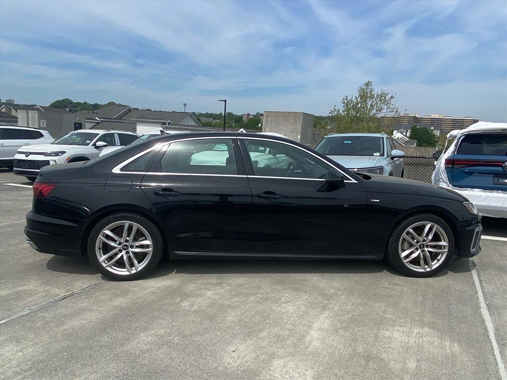 Used 2023 Audi A4 2.0T Premium Plus w/ Premium Plus Package image 2