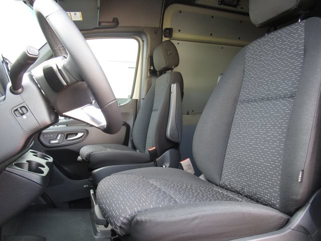 New 2026 Mercedes-Benz Sprinter 2500 image 12