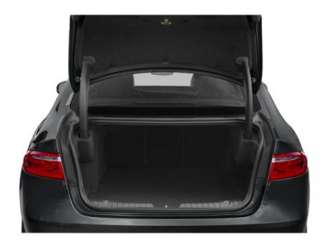 Used 2020 Jaguar XF Prestige image 11