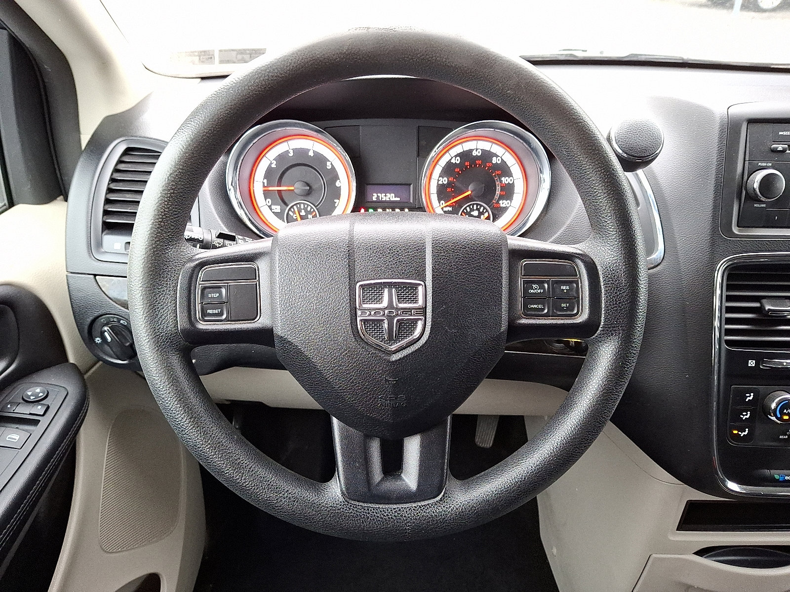 Used 2013 Dodge Grand Caravan SE image 20