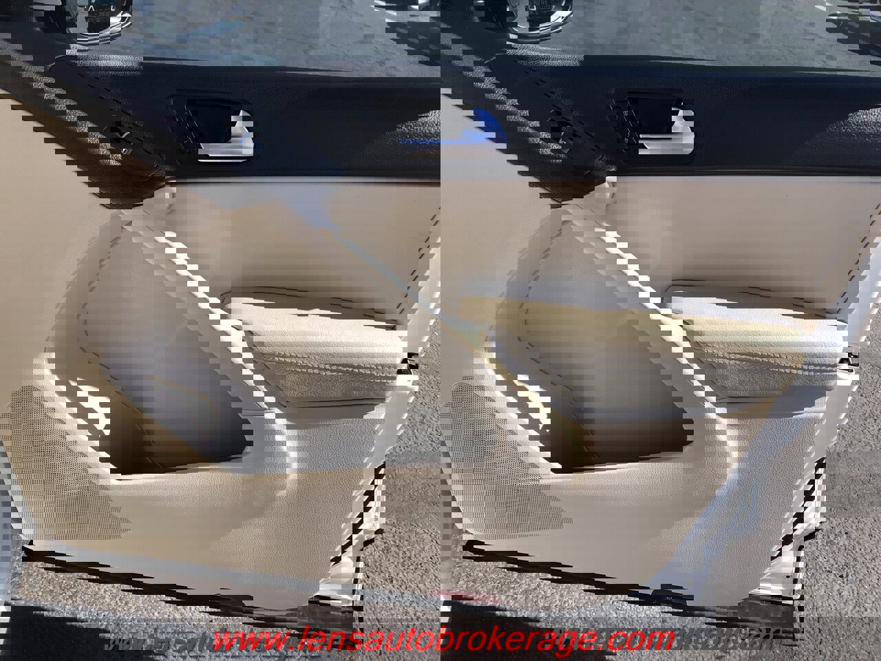 Used 2016 Volkswagen Tiguan SE image 19