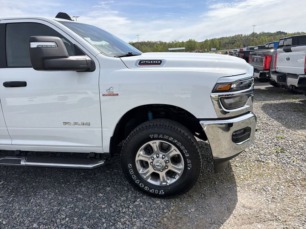 Used 2025 RAM 2500 Big Horn AWD/4WD image 4