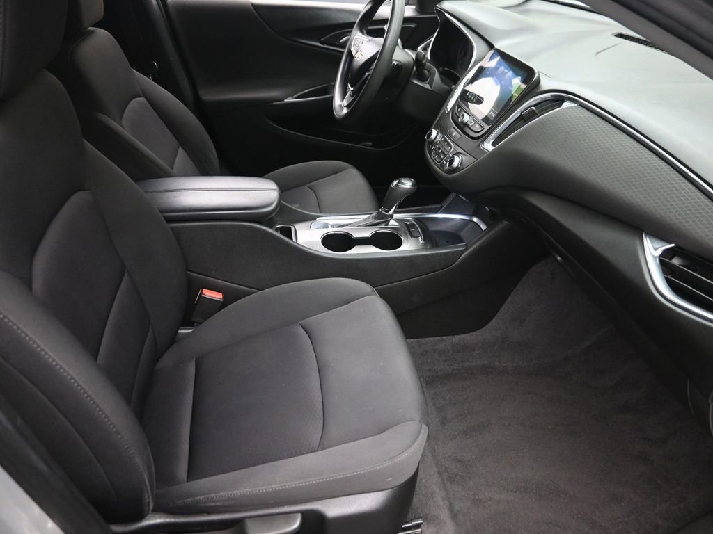Used 2019 Chevrolet Malibu LT image 7