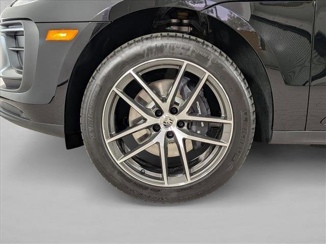 New 2026 Porsche Macan AWD/4WD image 27