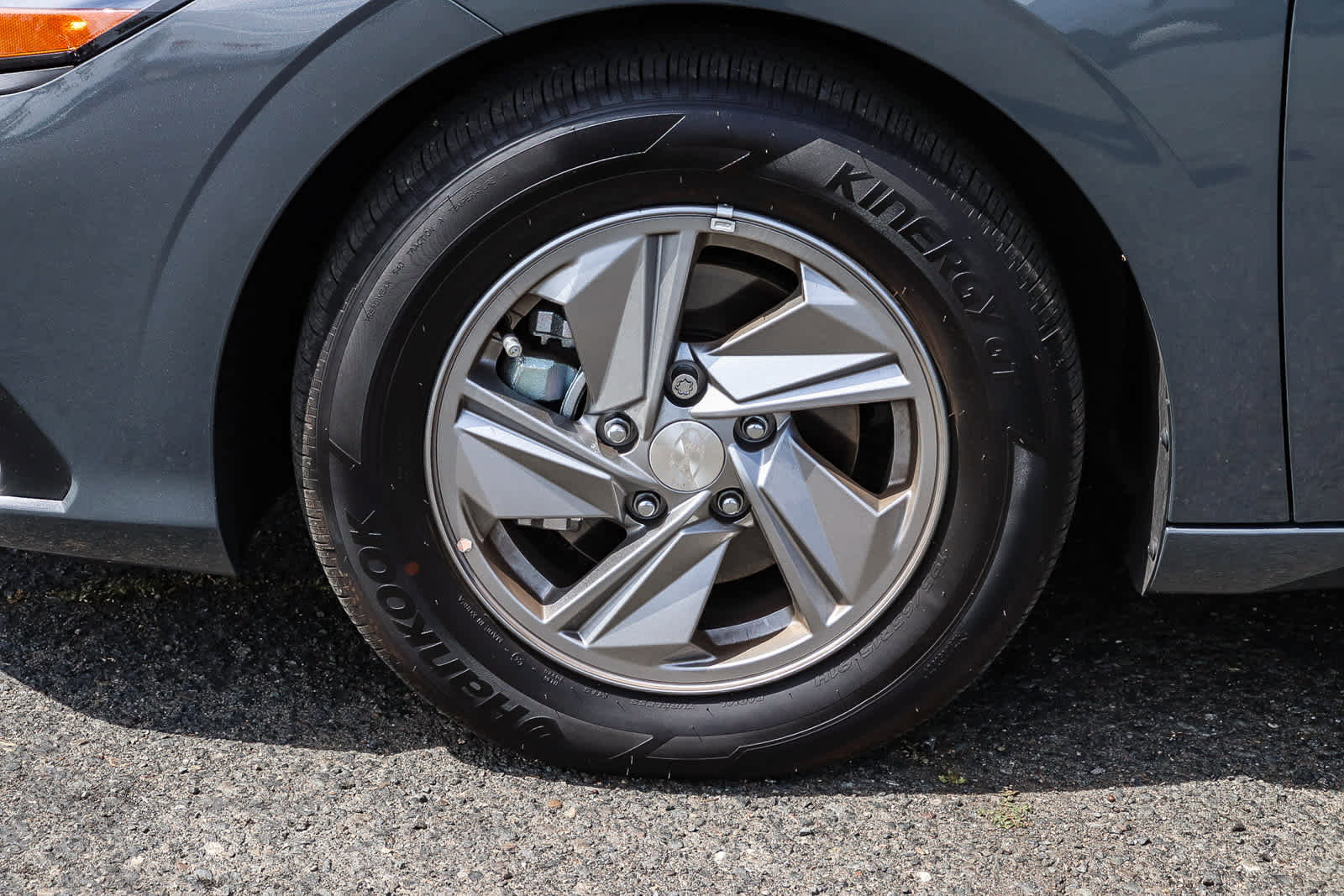 Used 2025 Hyundai Elantra SE w/ Cargo Package image 12