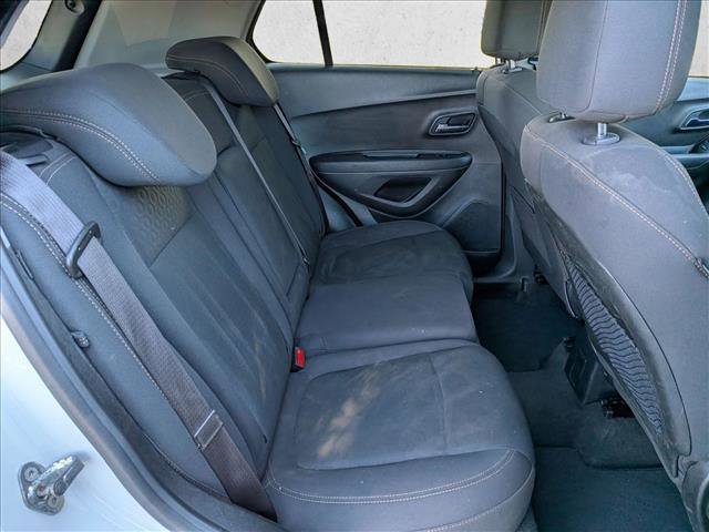 Used 2019 Chevrolet Trax LS w/ Tint and Cruise Package image 18