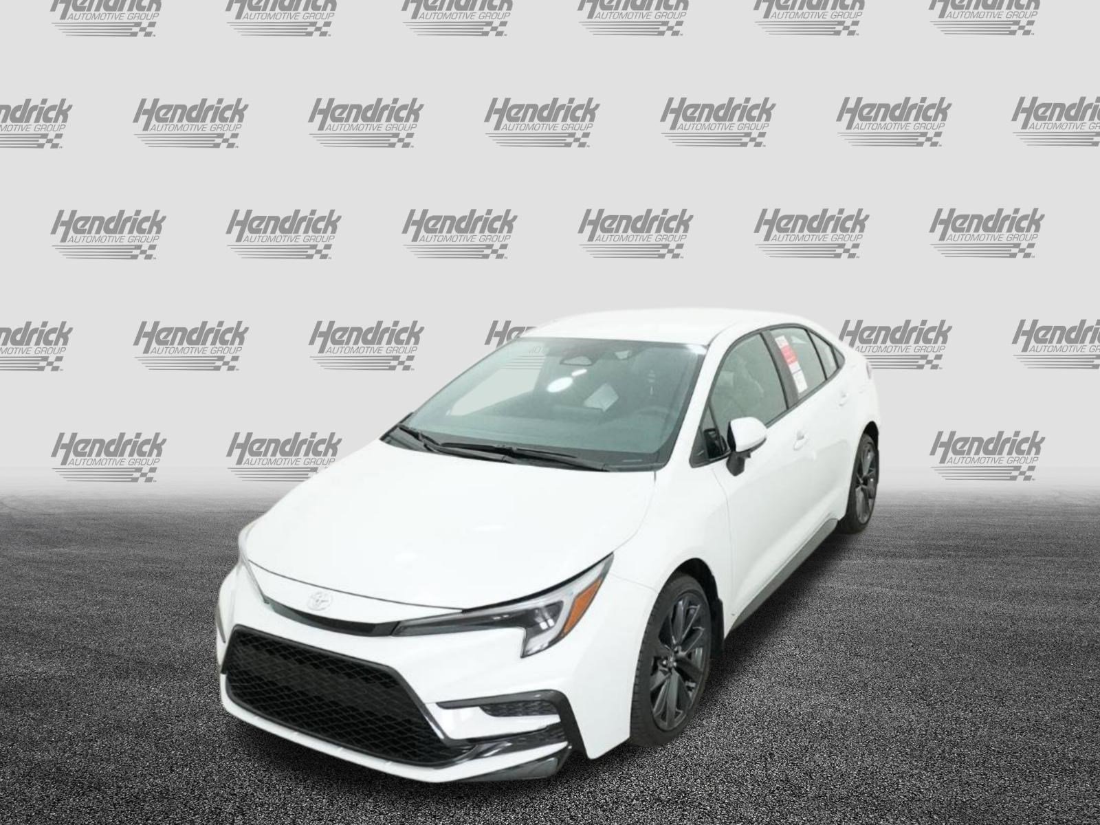 Certified 2026 Toyota Corolla SE FWD image 3