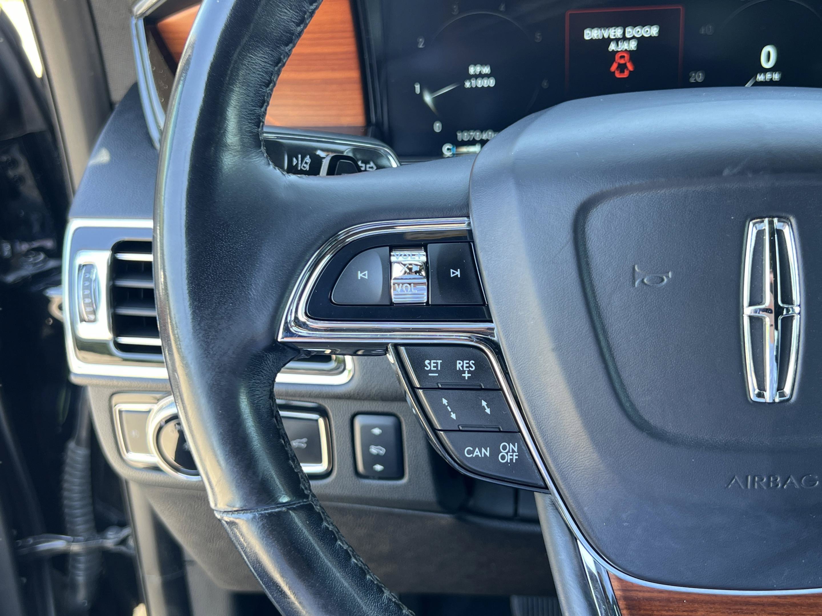 Used 2018 Lincoln Navigator L Reserve w/ Technology Package AWD/4WD image 33