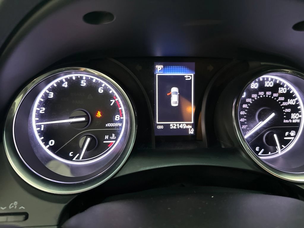 Used 2018 Toyota Camry LE FWD image 16