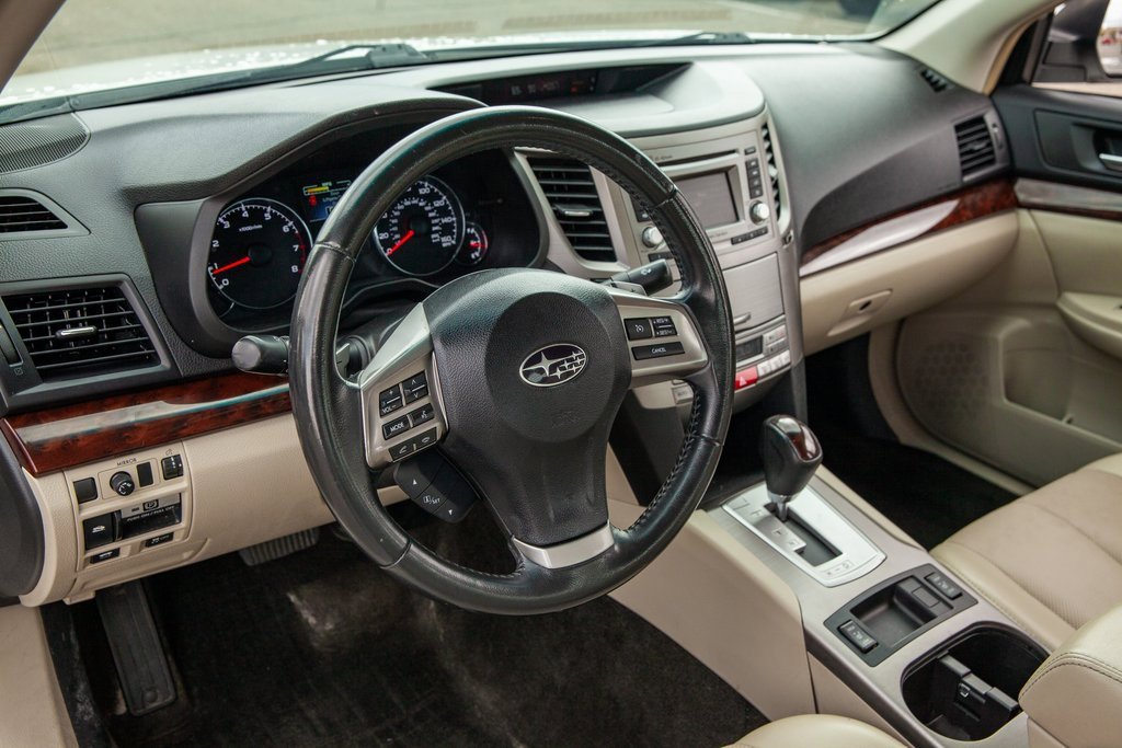 Used 2014 Subaru Legacy 3.6R Limited image 10