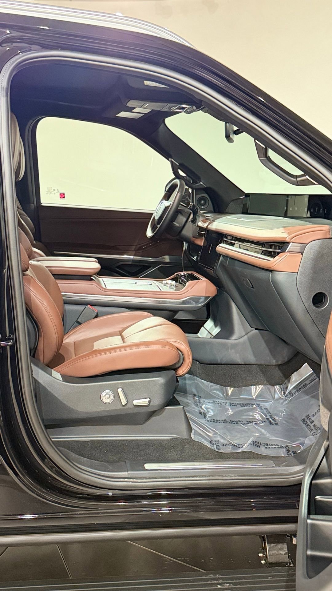 New 2026 Lincoln Navigator L Reserve image 60