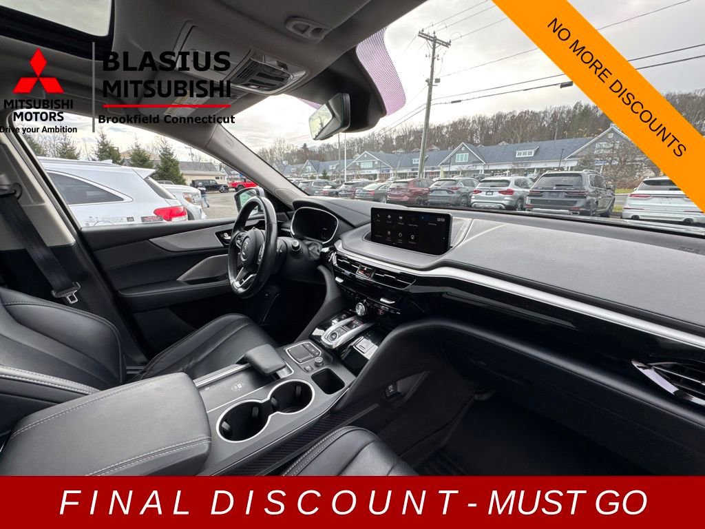 Used 2023 Acura MDX SH-AWD w/ Technology Package image 16