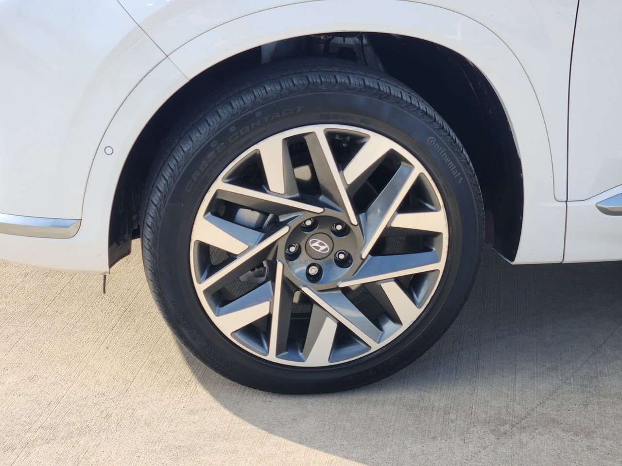 Used 2023 Hyundai Santa Fe Calligraphy AWD/4WD image 11