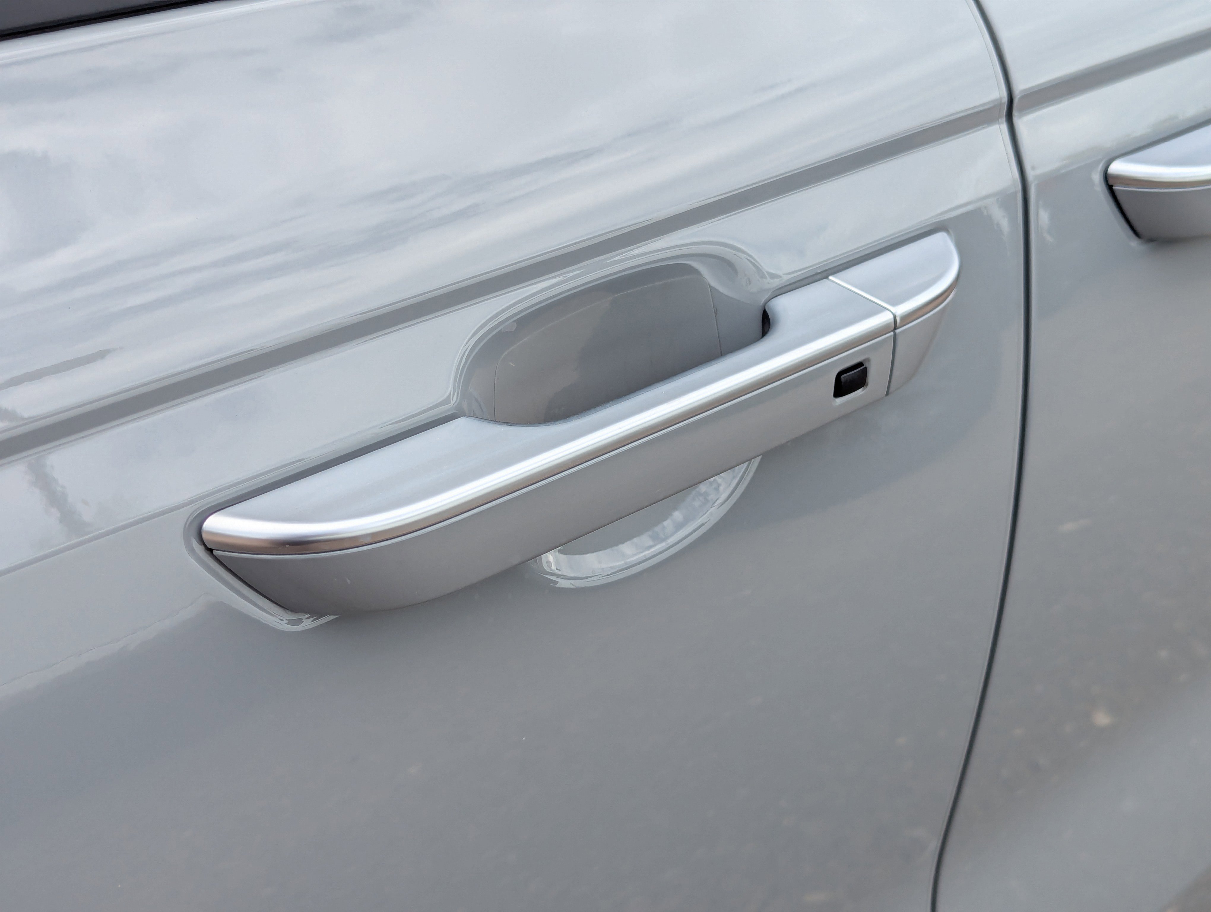 Certified 2025 Kia Carnival EX image 14