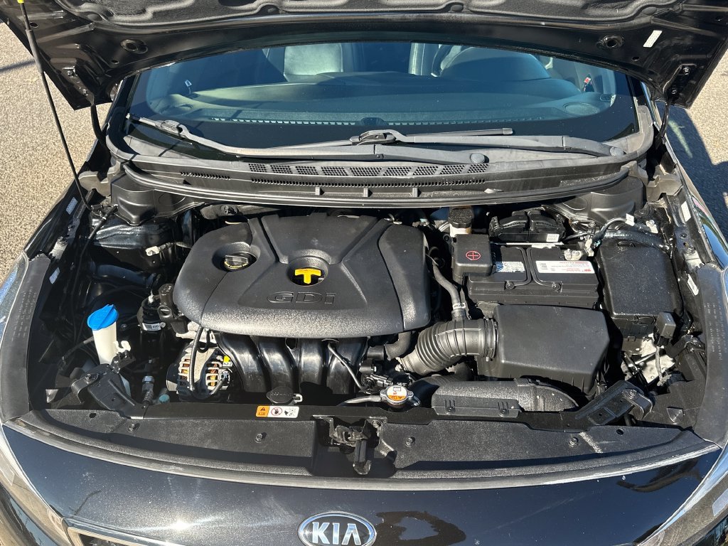 Used 2017 Kia Forte EX FWD image 12