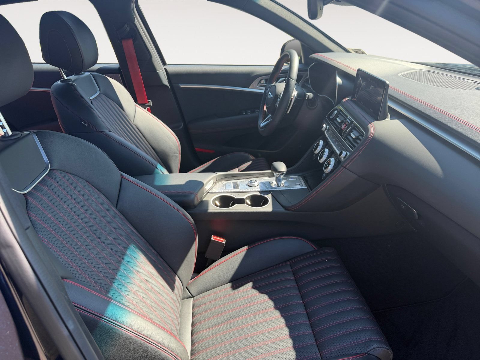 Used 2023 Genesis G70 2.0T w/ Sport Prestige Package AWD/4WD image 19