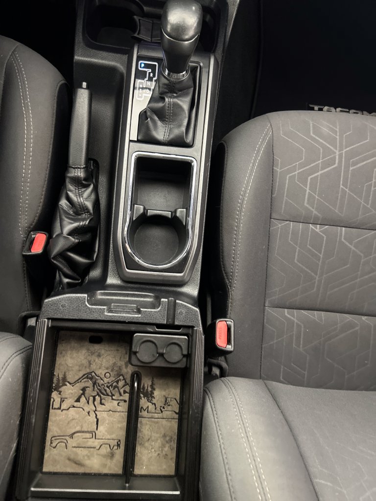 Used 2018 Toyota Tacoma TRD Sport RWD image 16