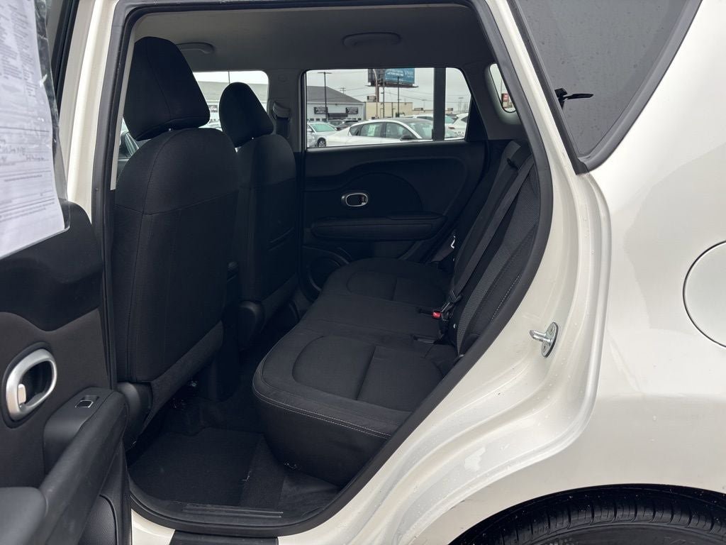 Used 2019 Kia Soul + FWD image 29