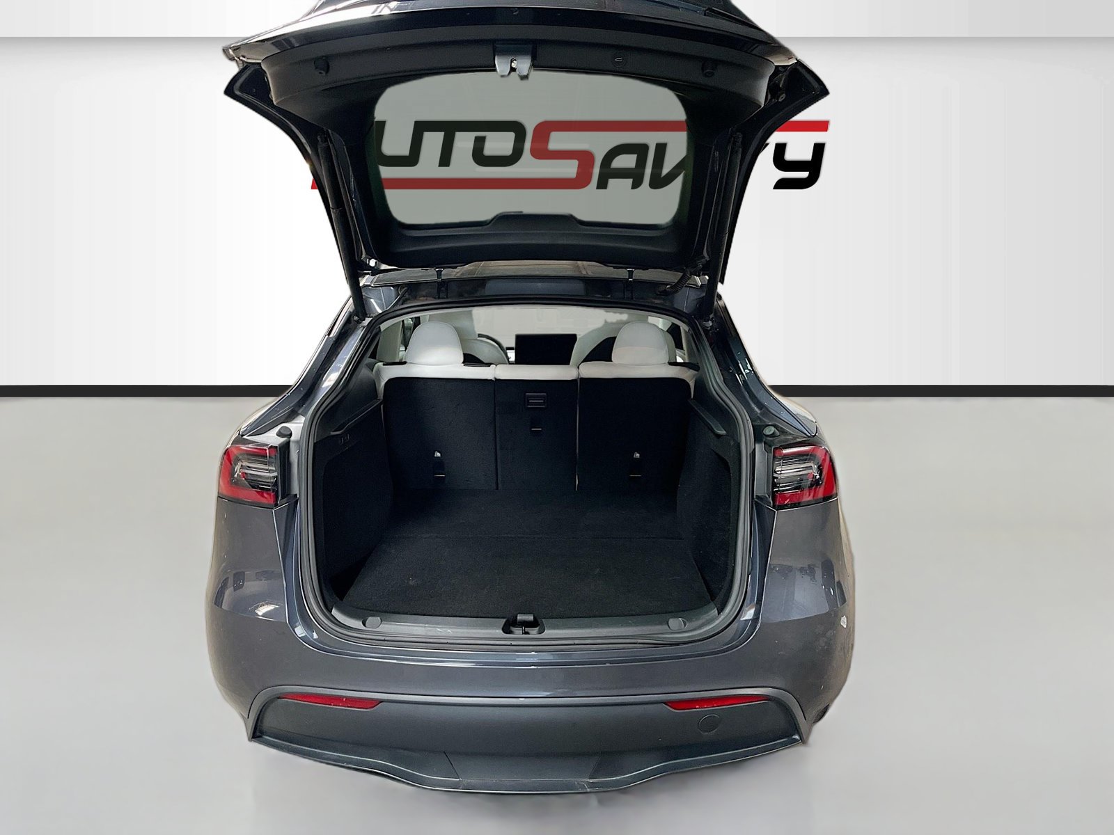 Used 2023 Tesla Model Y Long Range AWD/4WD image 24
