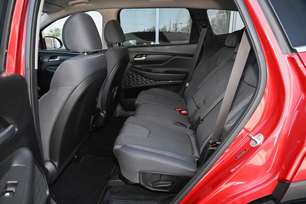 Used 2020 Hyundai Santa Fe SE FWD image 35