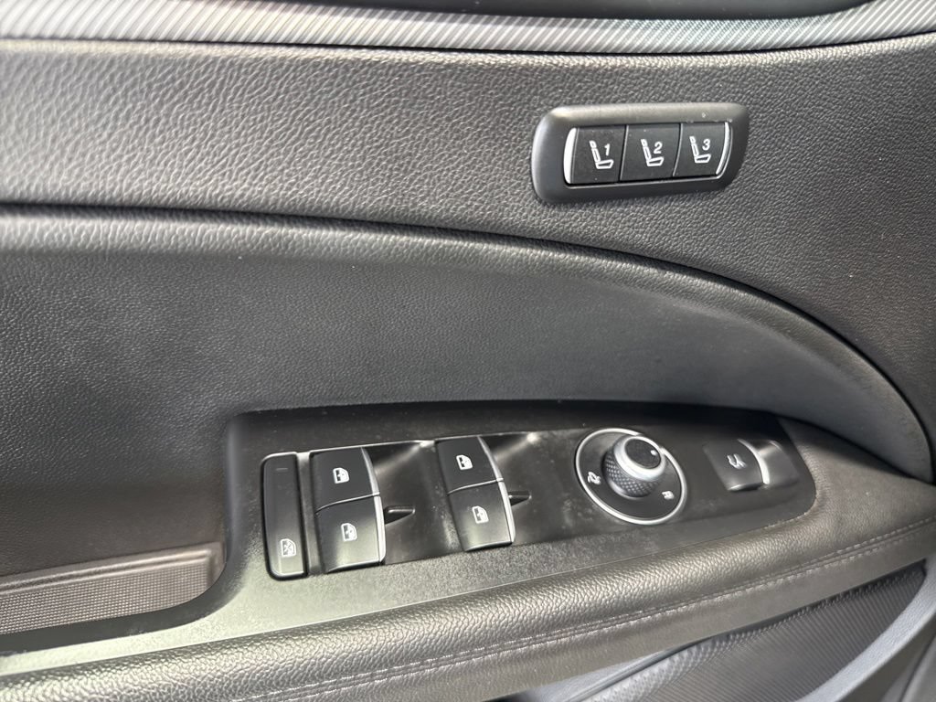 Used 2024 Alfa Romeo Stelvio Veloce AWD/4WD image 13