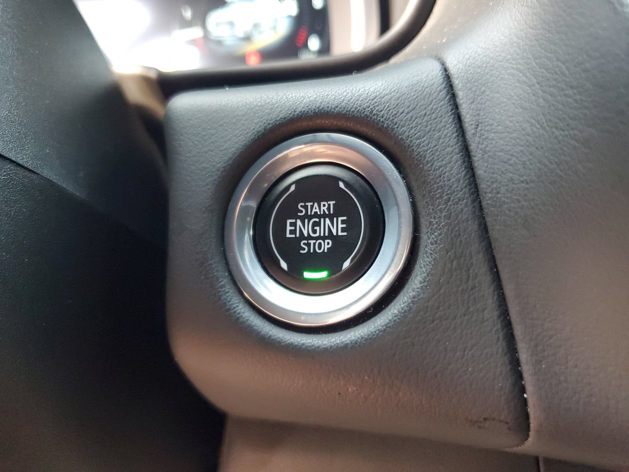 Used 2023 GMC Yukon AT4 AWD/4WD image 24