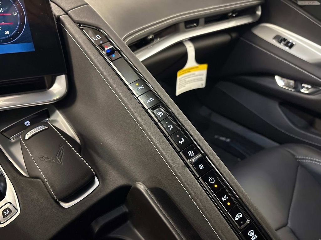 New 2025 Chevrolet Corvette E-Ray image 25