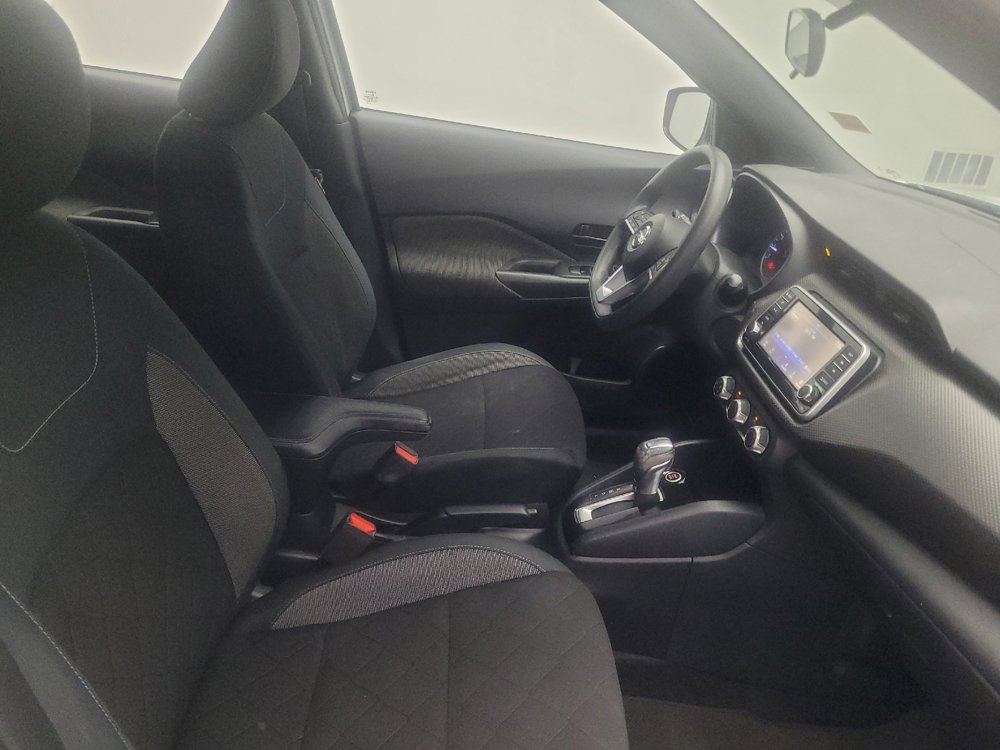 Used 2020 Nissan Kicks S FWD image 21