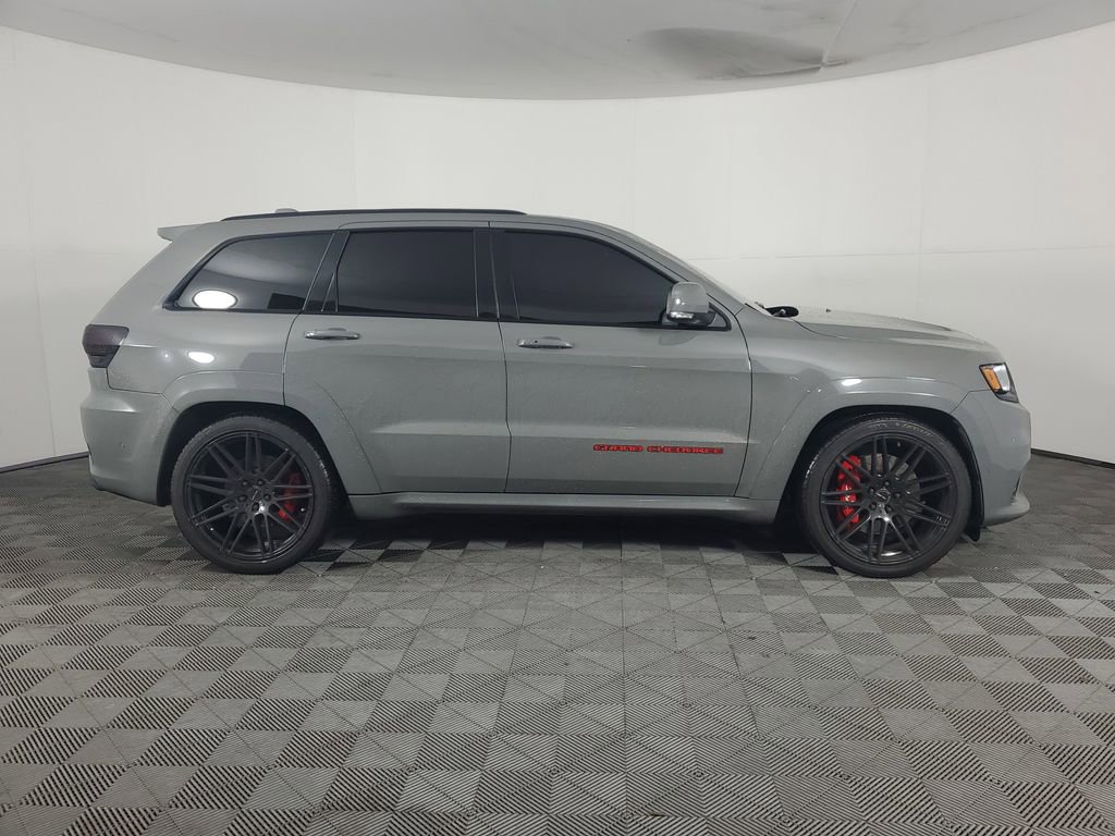 Used 2021 Jeep Grand Cherokee SRT image 3