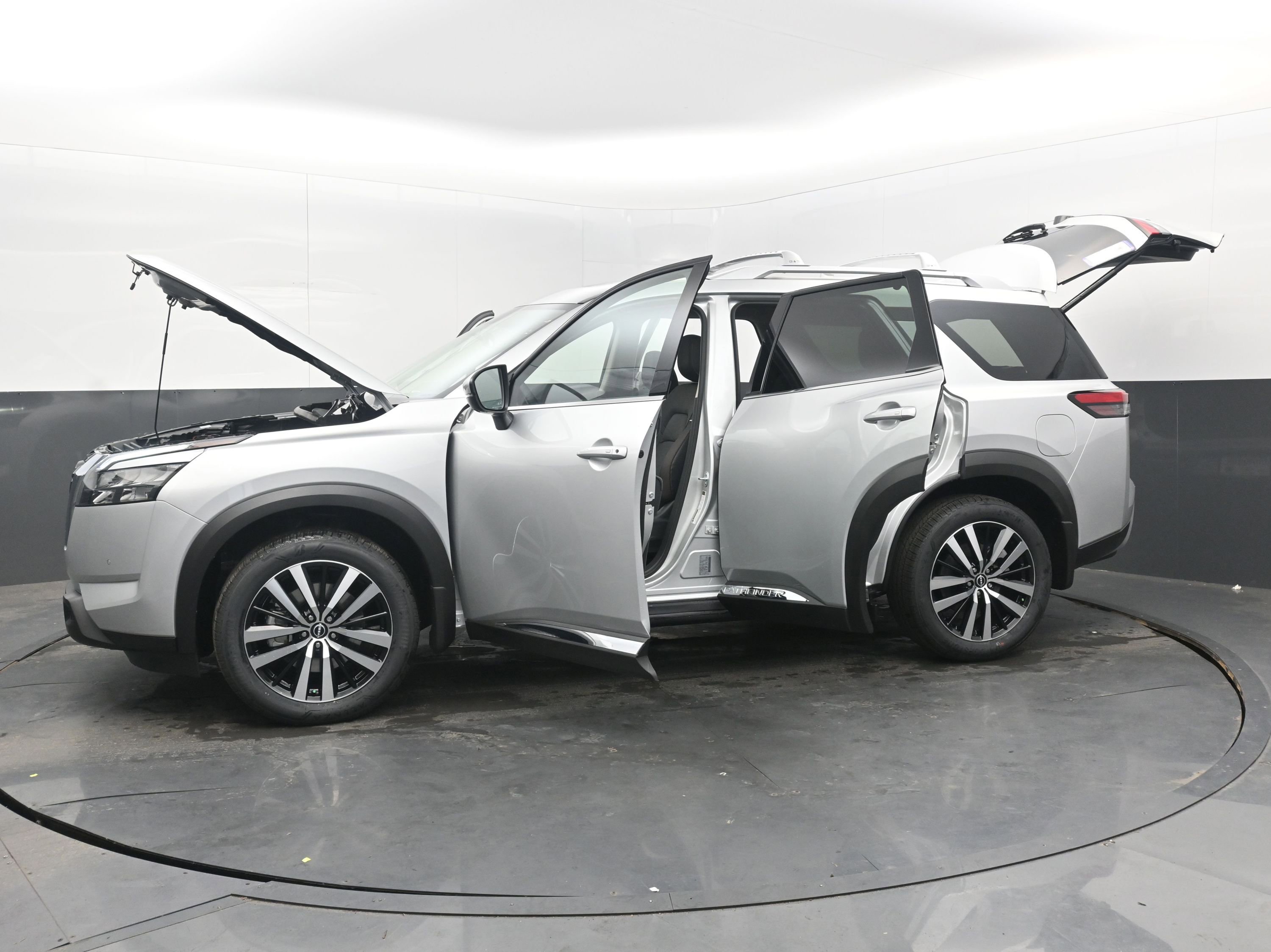 New 2025 Nissan Pathfinder Platinum image 43