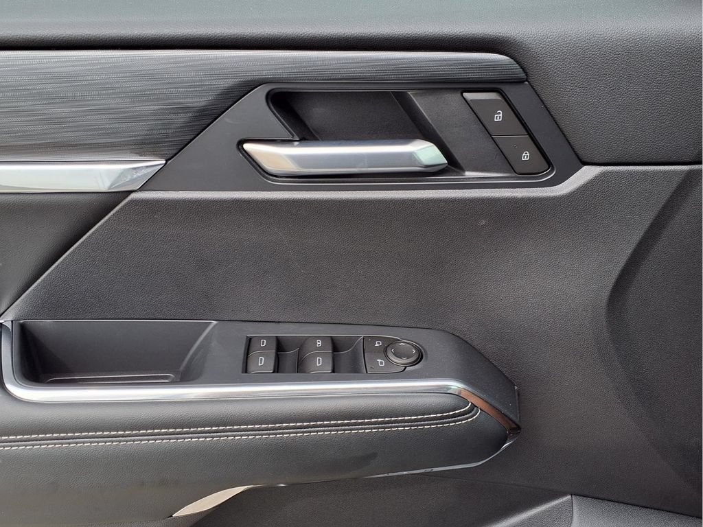 New 2026 GMC Acadia Elevation w/ Black Edition FWD image 17