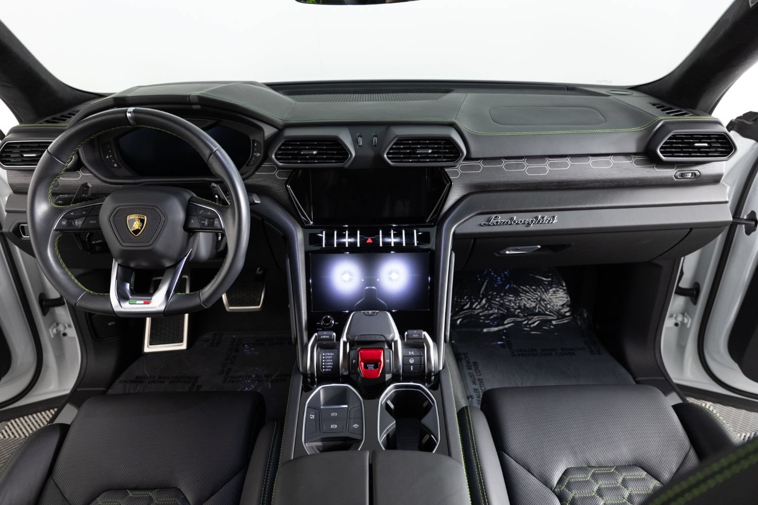 Used 2021 Lamborghini Urus AWD/4WD image 50